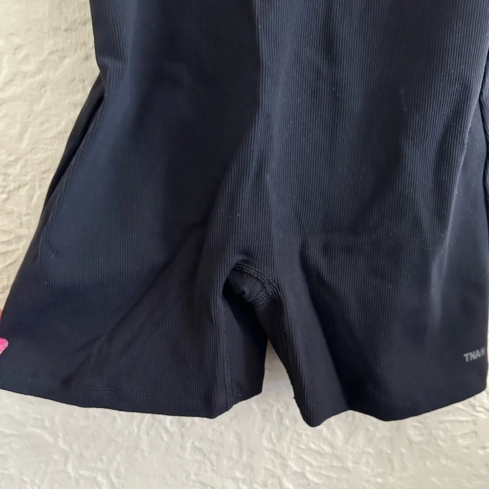 Aritzia TNA Black Ribbed Seamless Active Romper XL